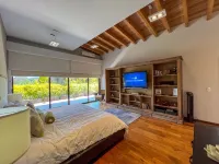 Vista Al Nevado: Exceptional Home in Avandaro Các khách sạn ở 