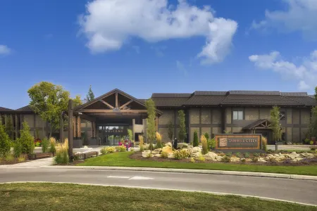 Sawmill Creek by Cedar Point Resorts Отели в г. Гурон Тауншип