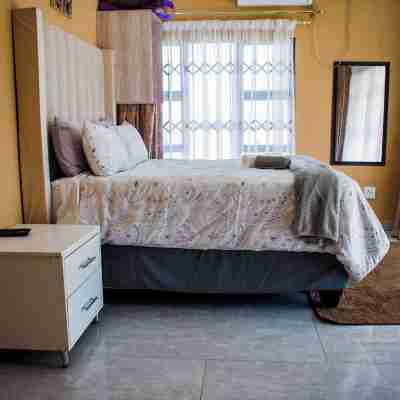 WoodMead Guest House & Events Rooms