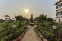 Red Sun Lords Plaza