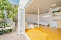Casablanca Pool House - Boutique