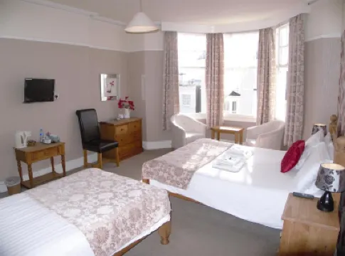 บีช เฮ้าส์ โรงแรมใน