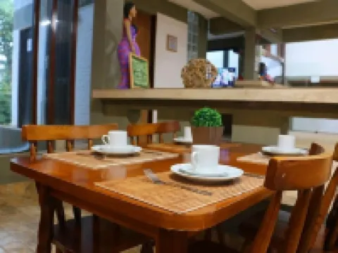 بوسادا سولاريوم يونيديد 2 فنادق في کواروخا