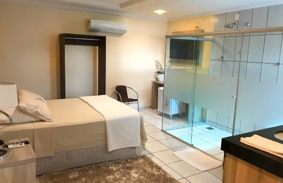 艾奇酒店與餐廳