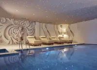 Golden Sun Resort - Adults Only - spa