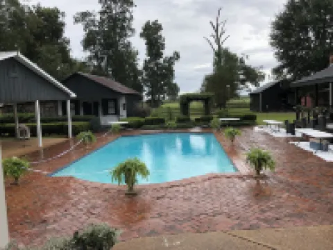 羅伊德霍爾種植園酒店