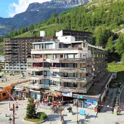 Résidence Les Cîmes - Centre Val d'Isère Hotel Exterior