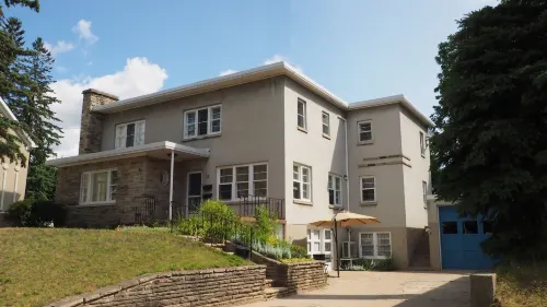 Parkside House Hotels in Barrie
