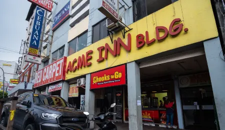 Acme Inn Subic Отели в г. Олонгапо