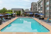 Hampton Inn Manchester Downtown - Pool