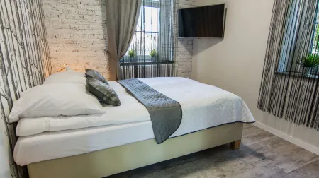 Apartamenty Hotelove Stara Kuźnia Отели рядом с достопримечательностью «Private Museum of Technology and Structures with Lego Blocks»