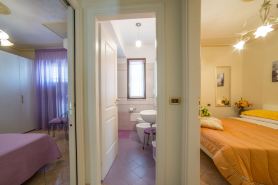 Airport House B&B