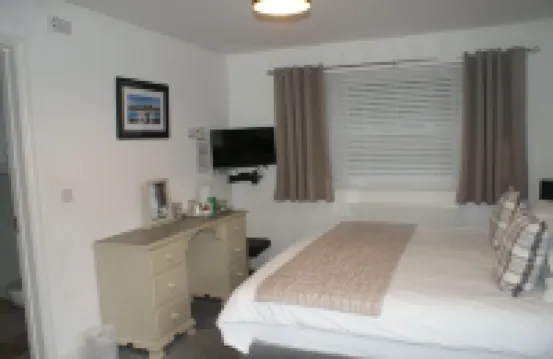 Tirah Guest House Hotels in Suffolk Coastal District