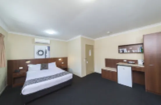 Rocky Resort Motor Inn Hotels in Allenstown