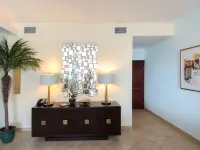 Aqua Vue by Island Properties Online Hotels in Lowlands