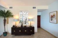 Aqua Vue by Island Properties Online