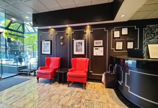 리비에라 호텔 온 롭슨 다운타운 밴쿠버 대표 이미지