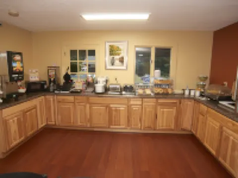 Swiss Chalets Village Inn Hotels in Bartlett