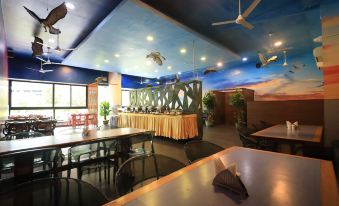 Hummingbird Resort
