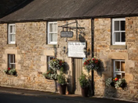 Hollybush Inn Hotels in Hexham