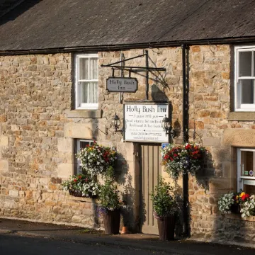 Hollybush Inn