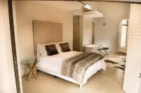 Moditlo River Lodge Hotels in Kampersrus AH
