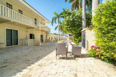 DeLynne Resort Curaçao