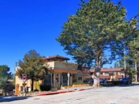 Best Western Carmels Town House Lodge Hotels near Pat Areias Sterling