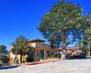 Best Western Carmels Town House Lodge Hotels near Scheid Vineyards
