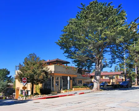 卡梅爾貝斯特韋斯特連排別墅式飯店