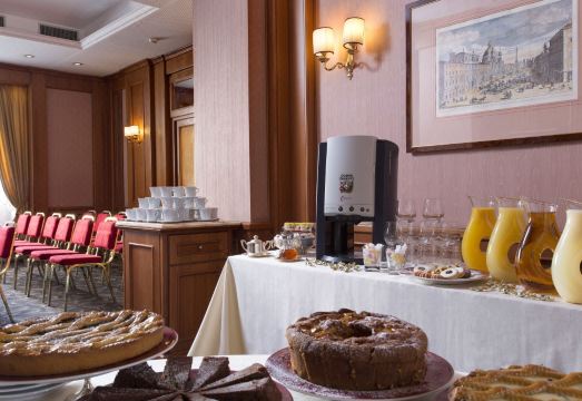 3. 호텔 나치오날레..