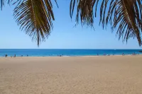 Plus Fariones Suite Hotel - Strand