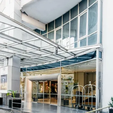 Plaza Real Suites Hotel