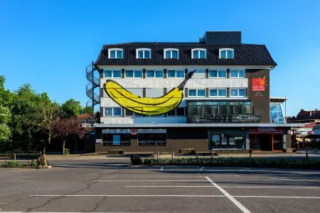 Art-Hotel Braun Отели в г. Орбис