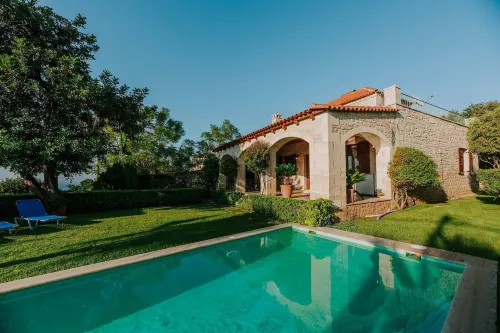 Villa Arianna with Breathtaking View Near Rethymno