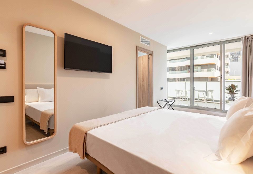 HQ Arena Hotel