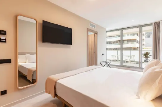 HQ Arena Hotel