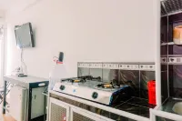 Warm and Simply Look Studio Room Urbantown Serpong Apartment