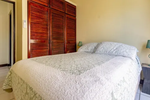 Birds-Eye Ocean View in Nicely Priced Top-Floor Unit in Flamingo