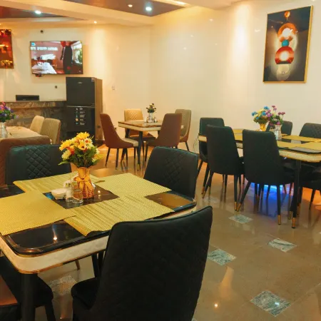 Rolarz Resorts & Hotel