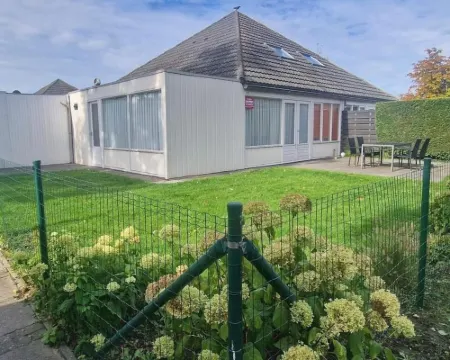 Cozy Comfortable Cottage Hotels in Breskens