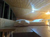 Aikyam 小屋和營地