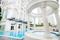 Spacious And Modern Look 3Br Bellezza Apartment Hotels in Jakarta