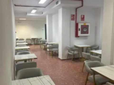 ジャスト ホステル カプセルズ アリカンテ駅周辺のホテル