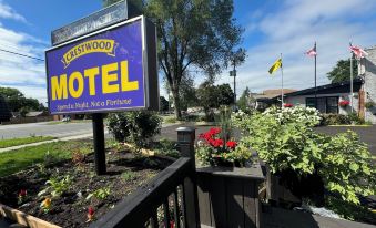 Crestwood Motel