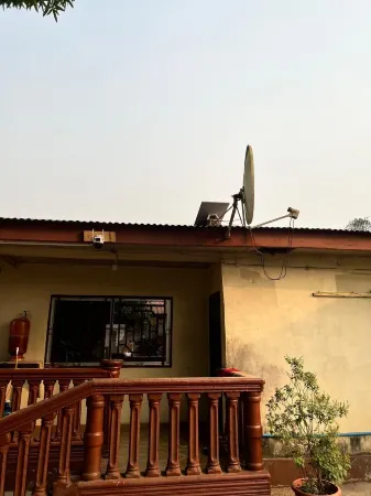 Yogi Home Stay Near Freetown Airport