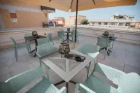 Castrichella Smart Boutique Hotel Rome Airport - بار