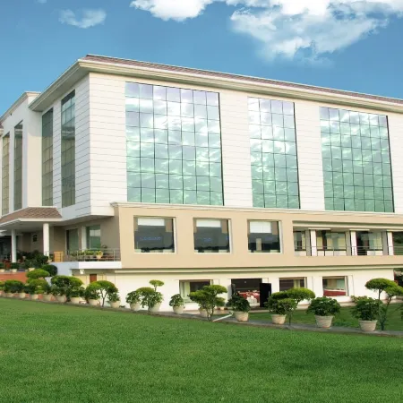 Legend Sarovar Portico