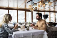 Hotel Weisses Kreuz - breakfast