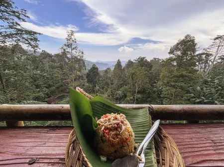 Sanda Eco Cabins by Agata Отели рядом с достопримечательностью «Бали»